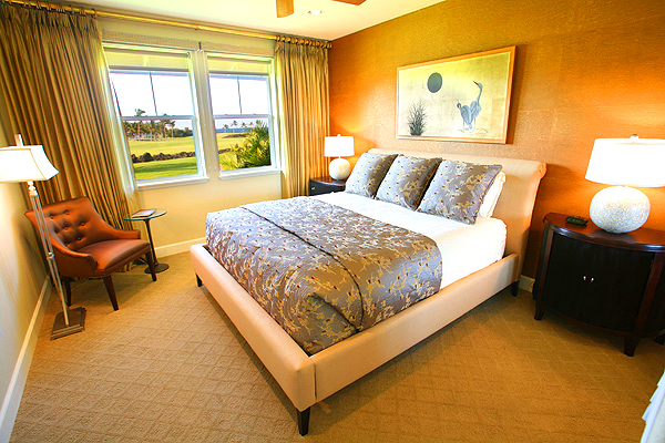 halii kai rentals hawaiian luxury bedroom